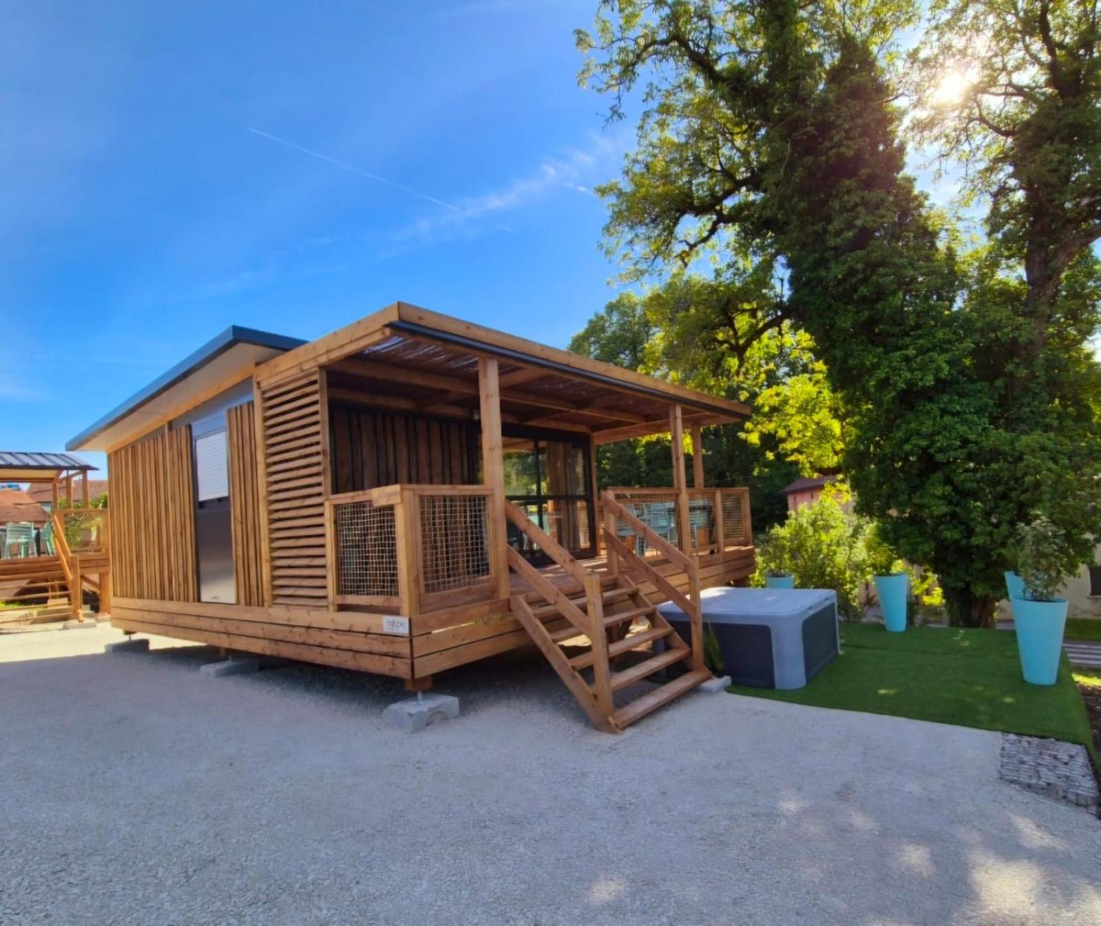 Les Lodges D'Emeraude Maisod Bagian luar foto